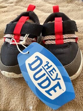 NWT Hey Dude Sirocco Trek AC T Sprt Black Toddler Size 4 (EU20) Shoes